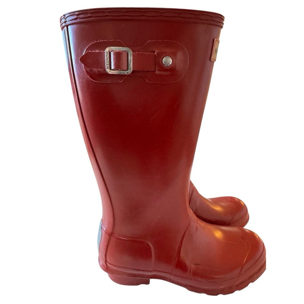 Hunter Original Tall Gloss Rain Boots in the color Military Red, Girls size 2 - Picture 6 of 7